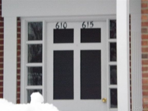 2nd image of 613 Woodland Hills Rd #613