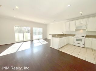 8411 De Longpre Ave #102, West Hollywood, CA 90069