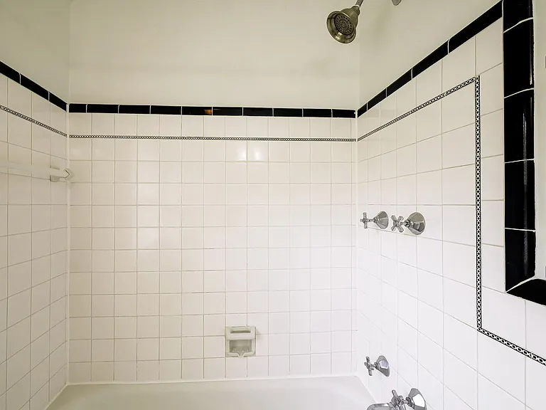 4441 Brandywine St NW — Photo 39