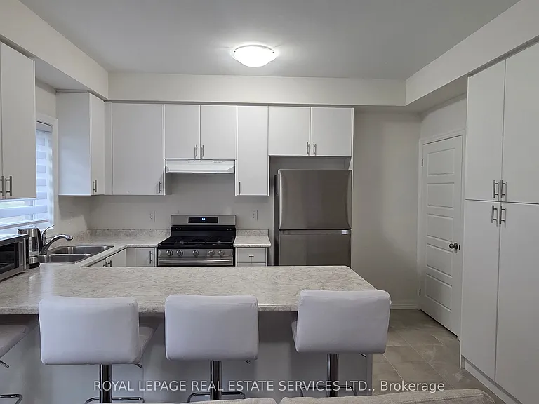 150 William Booth Ave — Photo 5