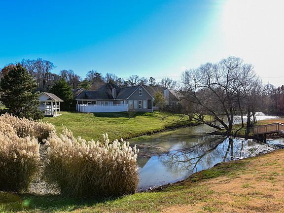 3rd image of 8601 Cypress Lake Dr W
