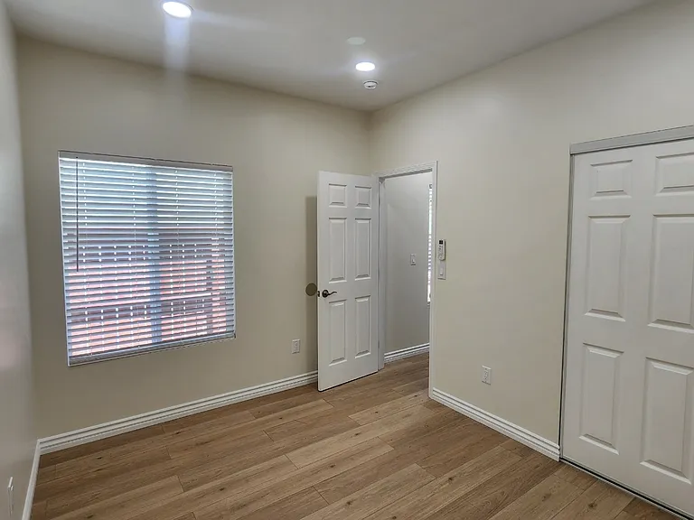 504 Peach Way #2 — Photo 12