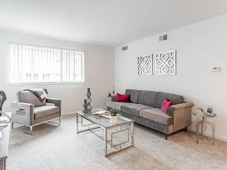 Dearborn View Apartments - Inkster, MI — Photo 17