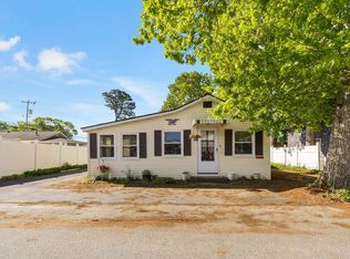 2 Wildwood Ave, Wareham, MA 02571