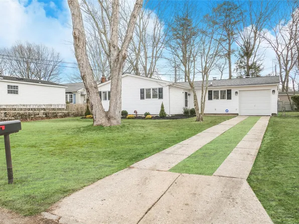 66 Breston Drive E, Shirley, NY 11967