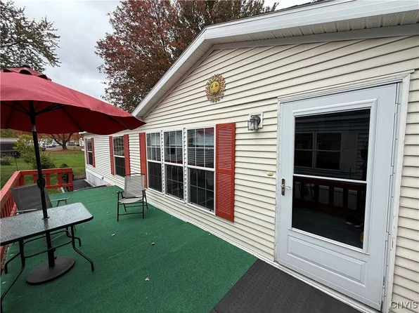 33 Sharyl Dr, Central Square, NY 13036