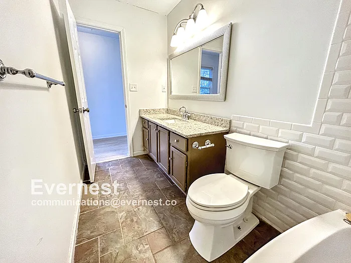 405 Revere Ct — Photo 21