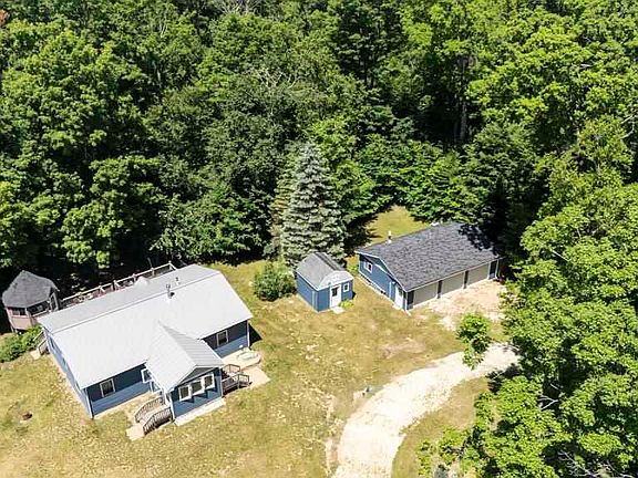 2nd image of 31535 Westside Rd