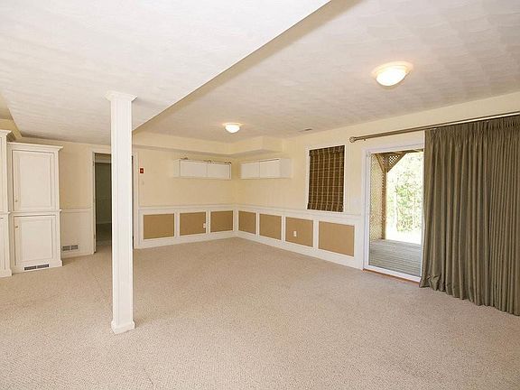 5th image of 418 Lunns Way