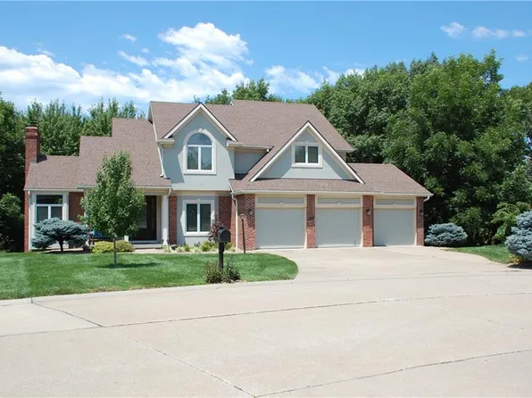 2310 Bent Tree Ct, Saint Joseph, MO 64506