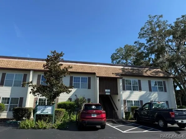 2400 Forest Dr APT 148, Inverness, FL 34453
