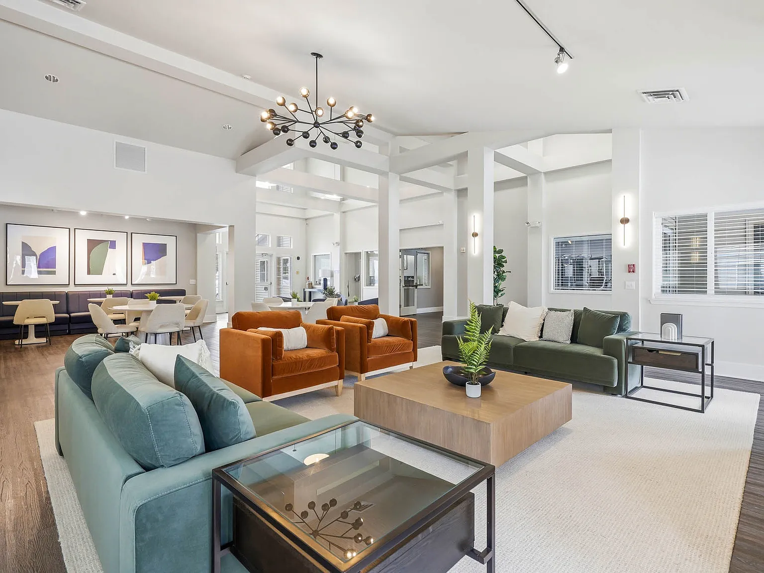 The Broadmoor Apartments — Photo 1