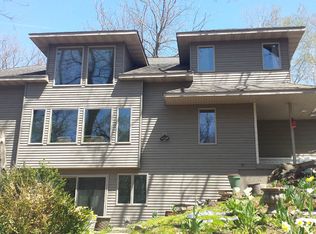 625 Highland Rd, Lake Mills, WI 53551