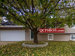 4106 Lamphere Ct, Davenport, IA 52806