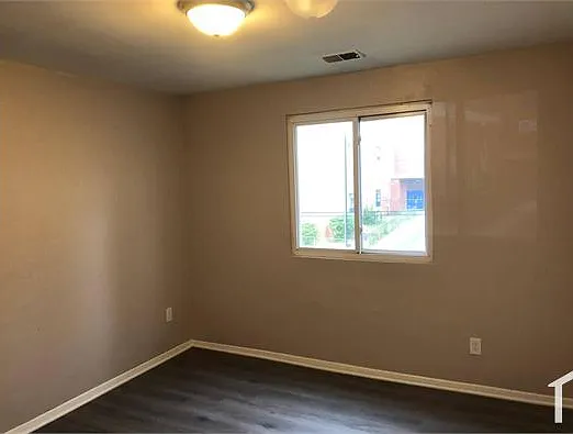 4304 Seminole Ave — Photo 7