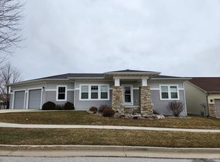 2834 Cambridge Dr, Ames, IA 50010