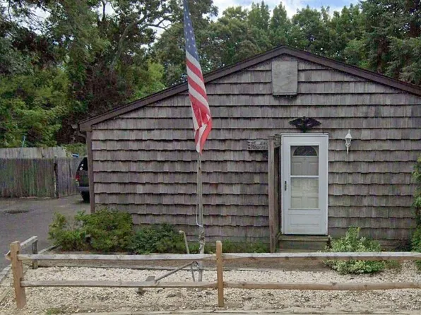 83 Old Country Road, East Quogue, NY 11942