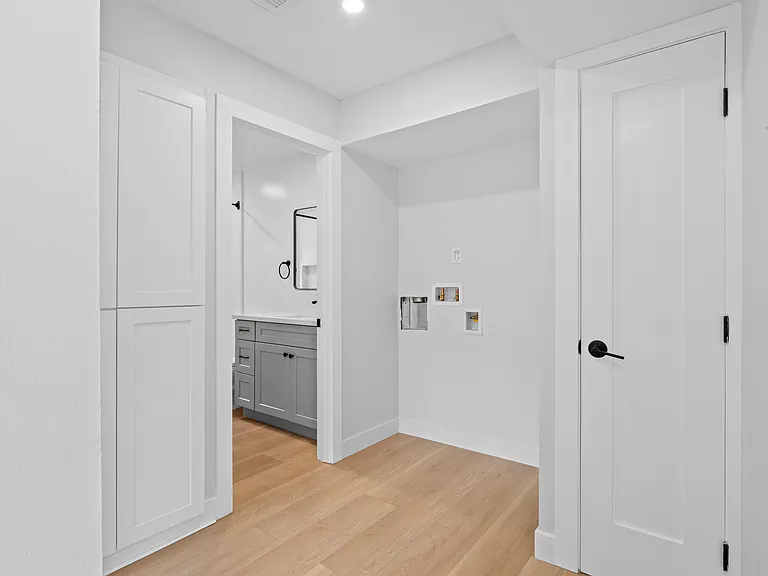 400 W Pedregosa St #C — Photo 7