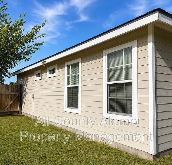 8129 Morning Grv — Photo 15