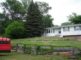 1050 S 19th St, Blair, NE 68008