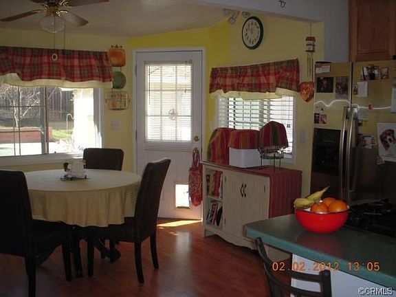 5th image of 832 Sherwood St