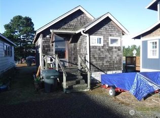 1002 Ocean Beach Blvd S, Long Beach, WA 98631