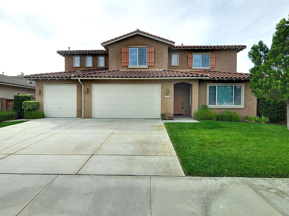 1st image of 35183 Lilac Ln