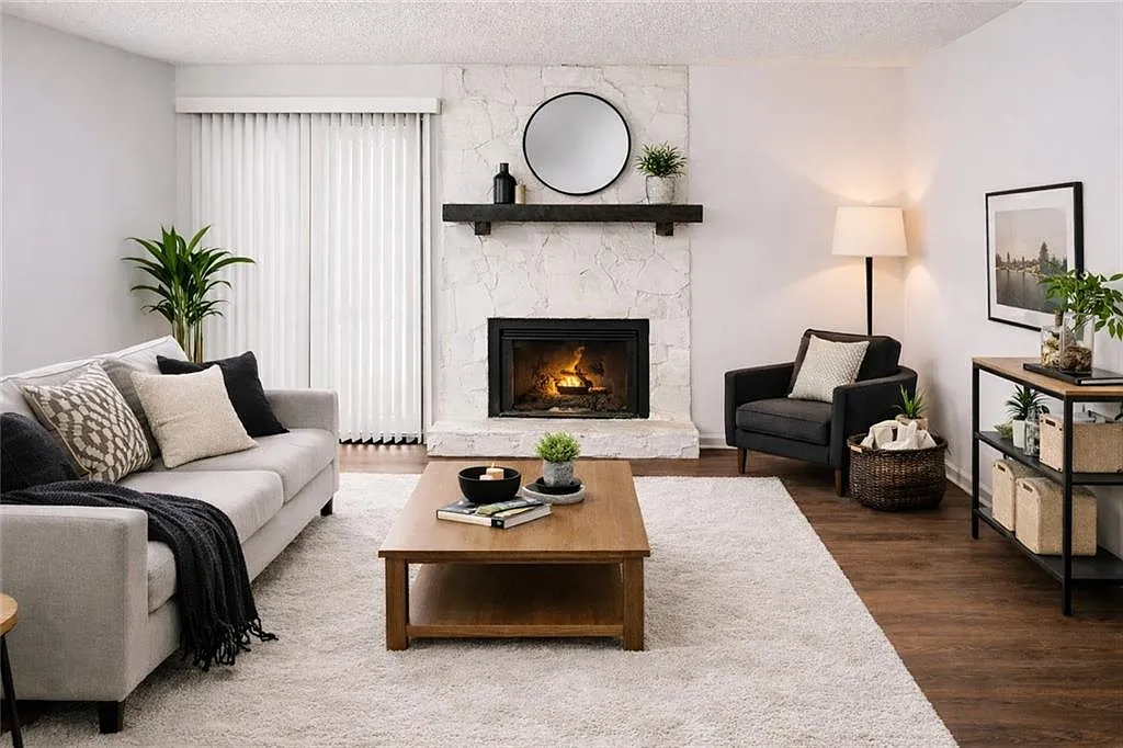 2 bed, 3.5 bath, 4768 sqft, $1,700 — Photo 4