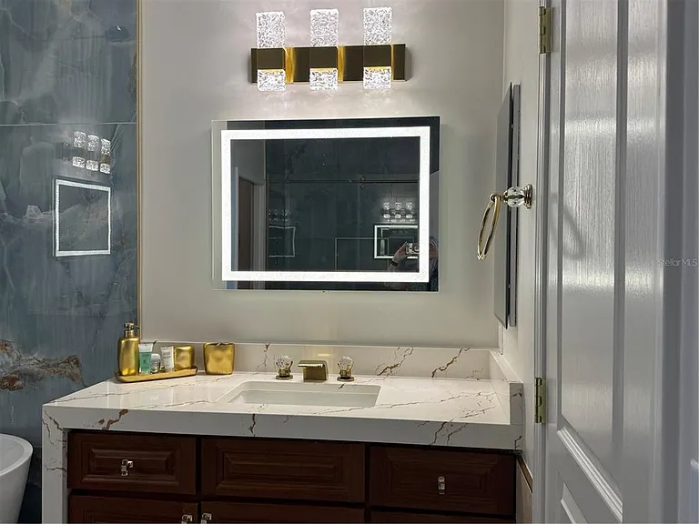 200 Ocean Crest Dr #1112 — Photo 38