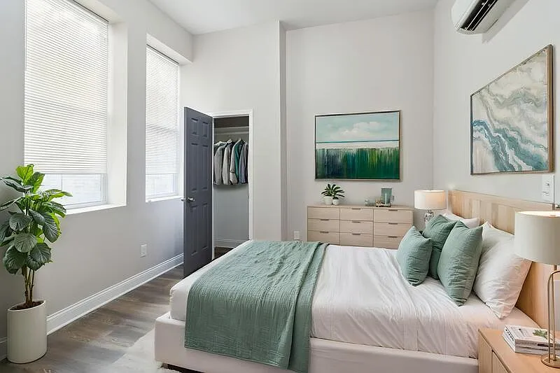 1 bed, 1.0 bath, $1,335 — Photo 2