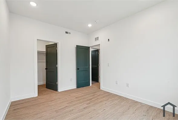 4181 Mantua Ave #2 — Photo 13