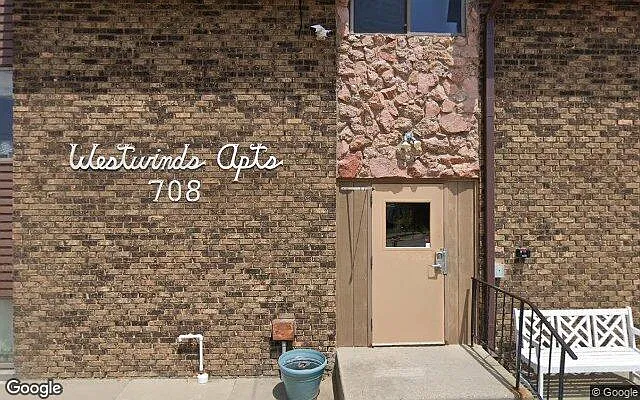 708 Boundary Rd NW