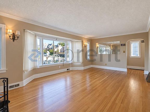 2nd image of 1007 High Ave