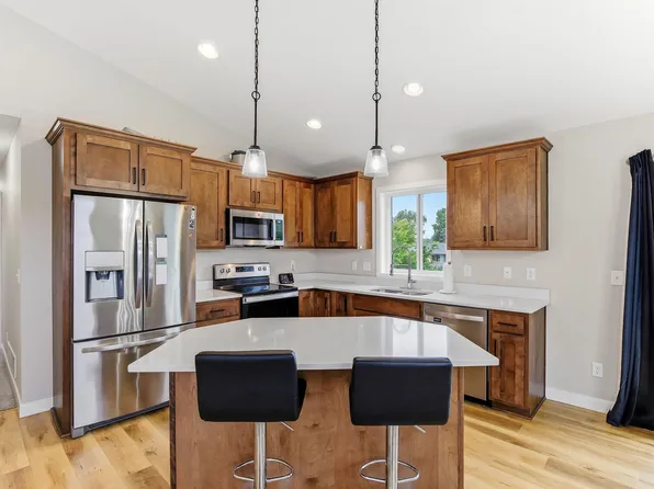 18532 Salem St NW, Elk River, MN 55330