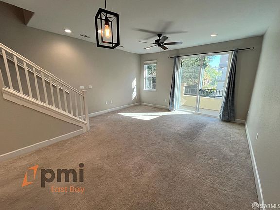 3rd image of 221 Laurel Knoll Dr