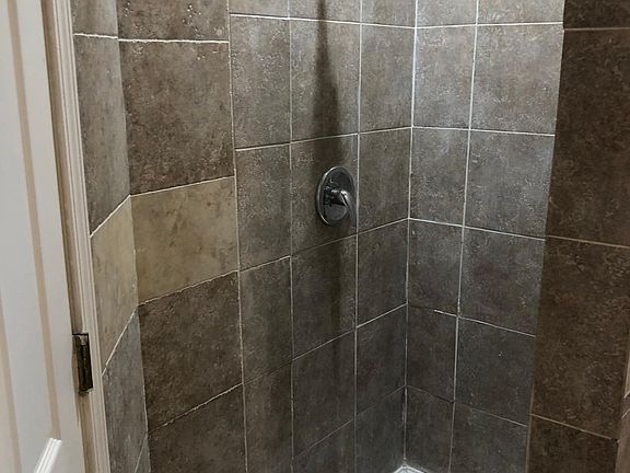 5th image of 8525 Highland Ave