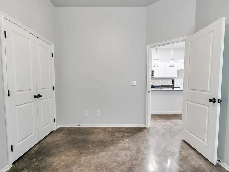 930 Coles Creek Ln — Photo 5