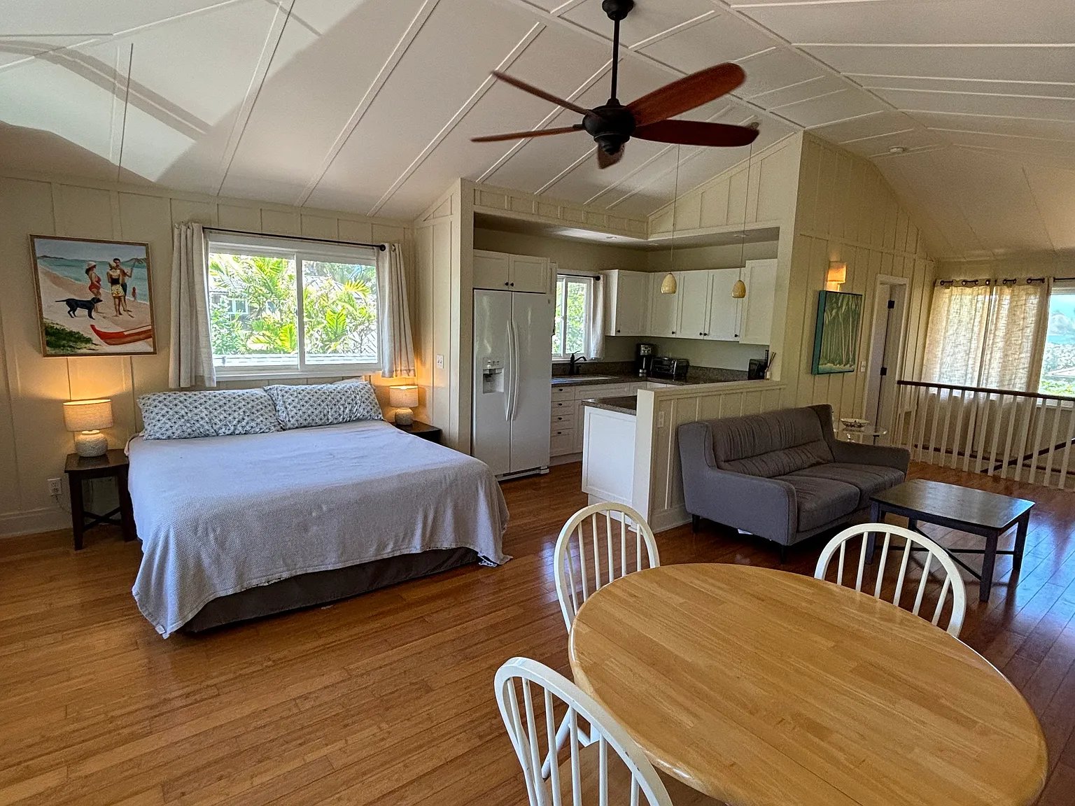 Studio, 700 sqft, $3,600 — Photo 2