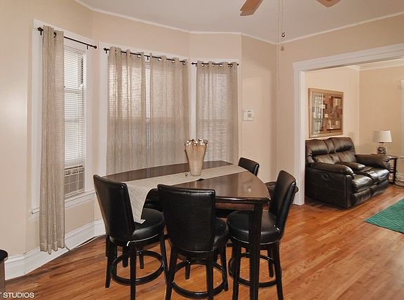 4th image of 1413 N Lorel Ave