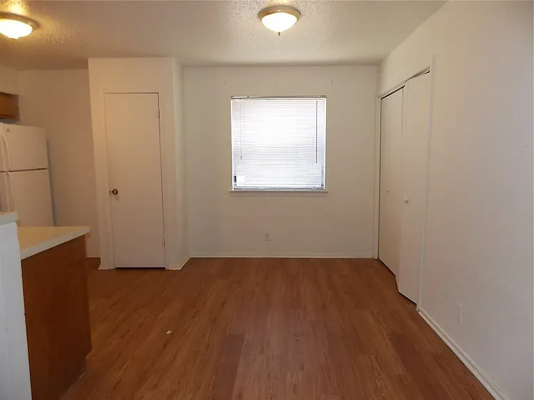 5501 Rose Hill Cir — Photo 7