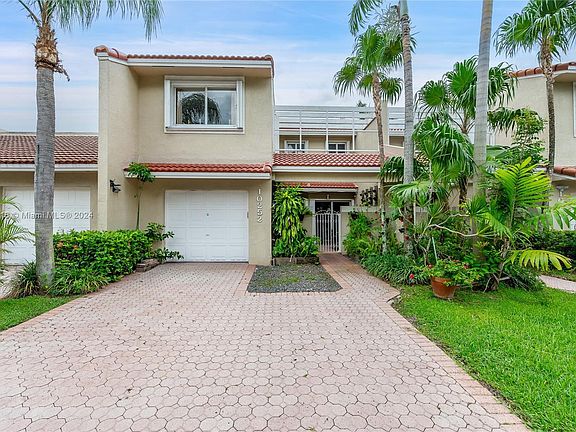 2nd image of 10252 NW 52nd Ln #10252