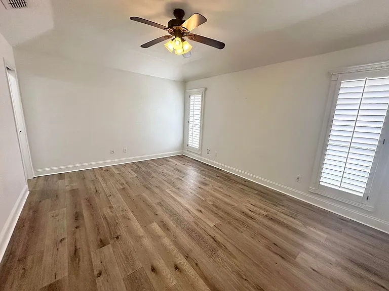 1800 Dukes Dr — Photo 10