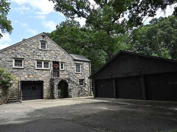 920 Sand Hill Rd