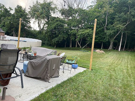 5th image of 2210 Old Orchard Dr
