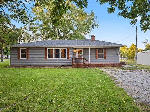 1001 E Airport Road, El Dorado Springs, MO 64744