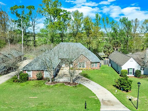 2nd image of 3660 Westervelt Ave