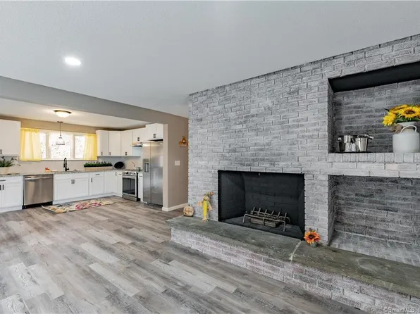 138 East Street, Stafford, CT 06076