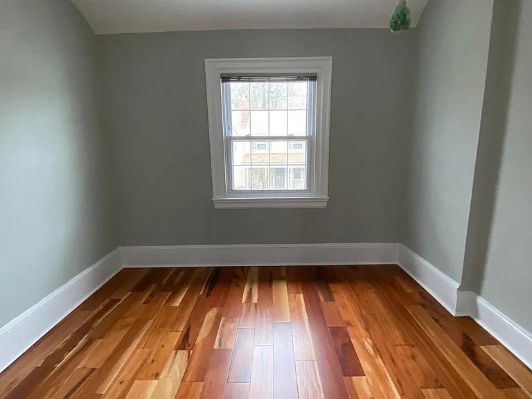 30 Chestnut Ave — Photo 8