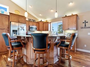 38230 Everett Ave, North Branch, MN 55056