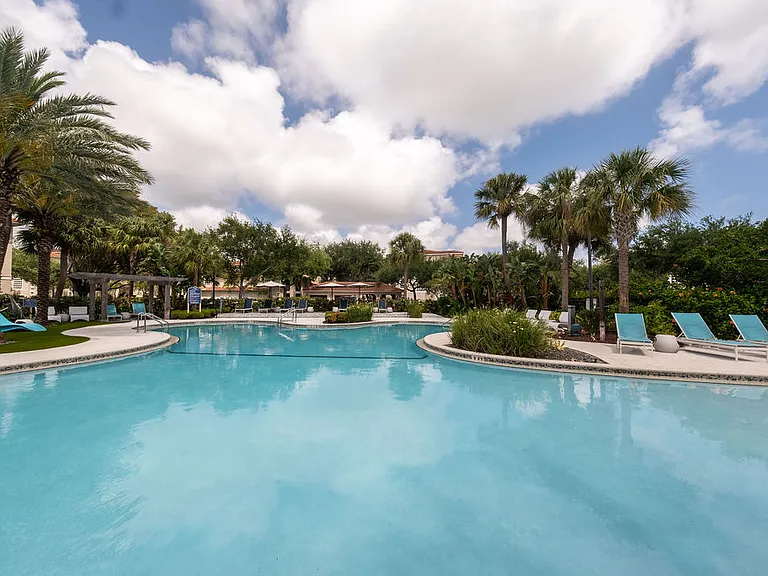 Cortland Portofino Place — Photo 41